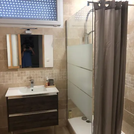 Maison De Village En Duo Avec 150m2 Au Rdc Et La Parentale Ou En Famille Avec 4 250m2 Interieur * Montfaucon (Gard)