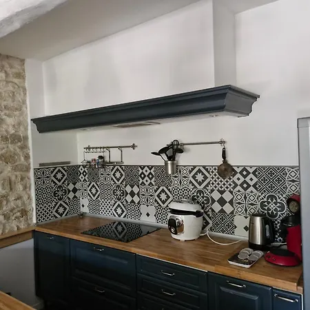 Maison De Village En Duo Avec 150m2 Au Rdc Et La Parentale Ou En Famille Avec 4 250m2 Interieur Holiday home *