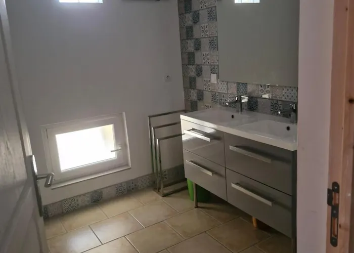 Grand Mas Provencal 3 Et 1 Dortoir 7 Pers, Ideal Familles Groupes, Fraicheur D'ete Montfaucon (Gard)